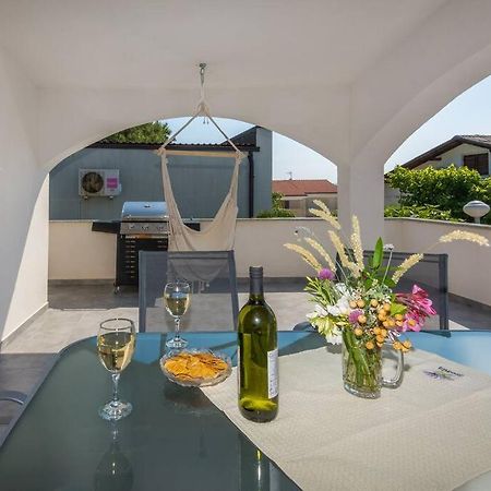 דירות Family Patio ויר מראה חיצוני תמונה